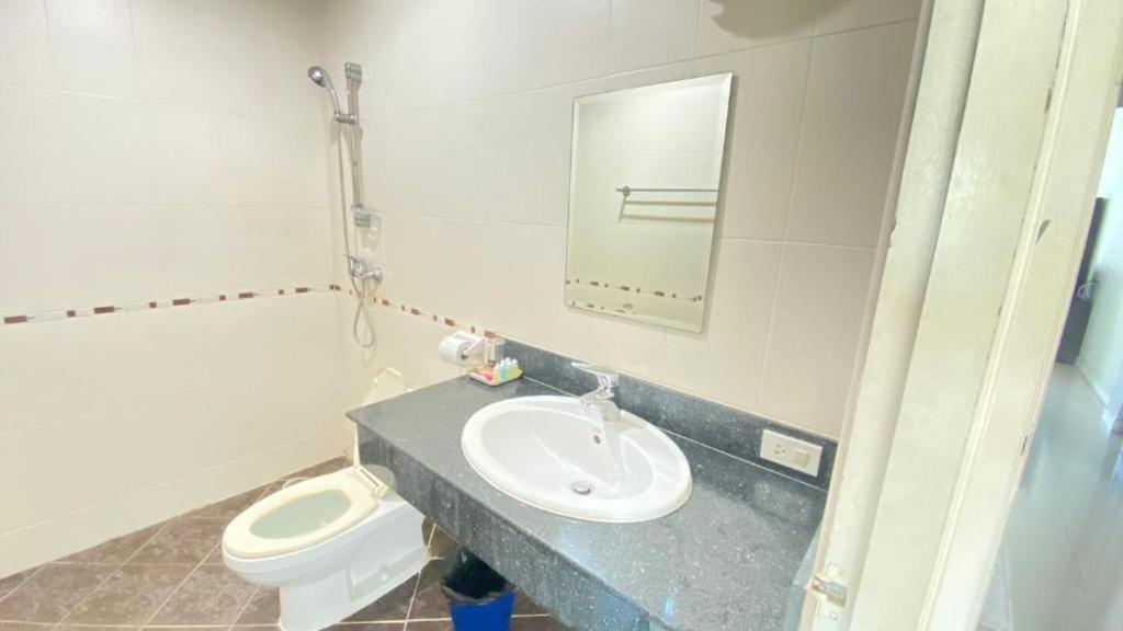 Sweet Dream Hotel Patong Phuket Extérieur photo